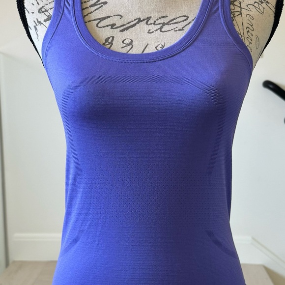 Swiftly Tech Racerback Tank Top 2.0 - Charged Indigo Size 4 - Picture 2 of 6